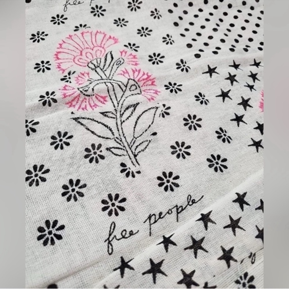 Free People gauze reusable tote bag hue Cream Pink Black - Picture 4 of 10